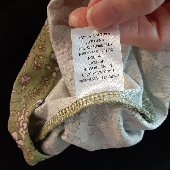 Faith and Joy embroidered collar top - Picture 6 of 8